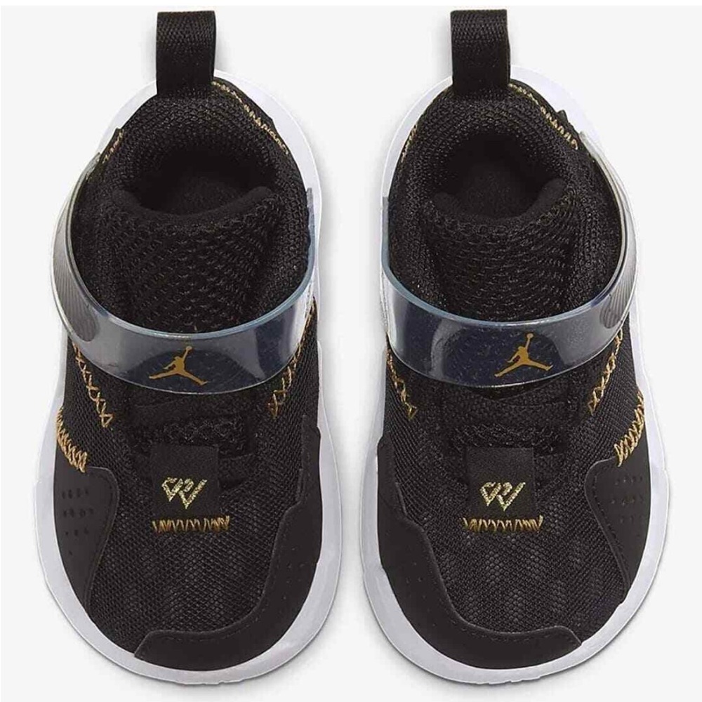 Jordan Why Not Zero.3 Kids Black and Gold Low-Top Sneakers Sz 7C